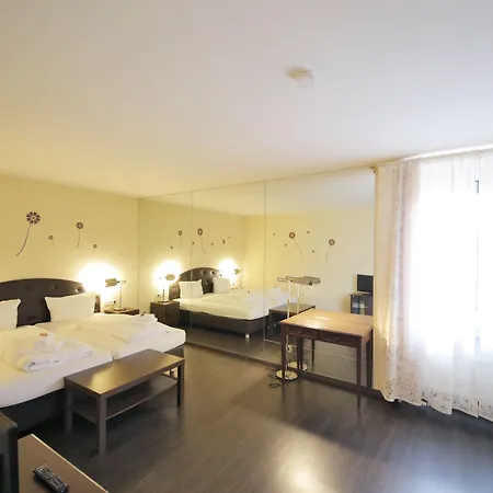 Kick Hotel